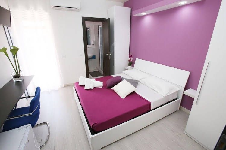 Iris Room0