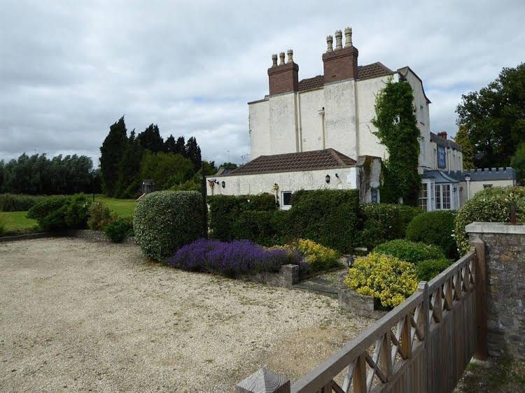Cribbs Lodge0