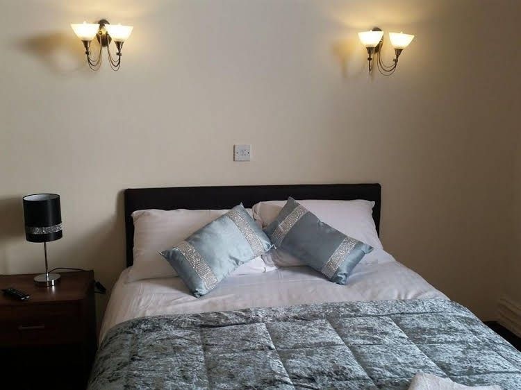 William IV Hotel0