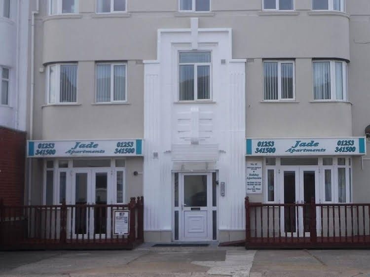 Jade Apartments0