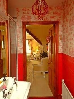 Woodside Villa Whitby0