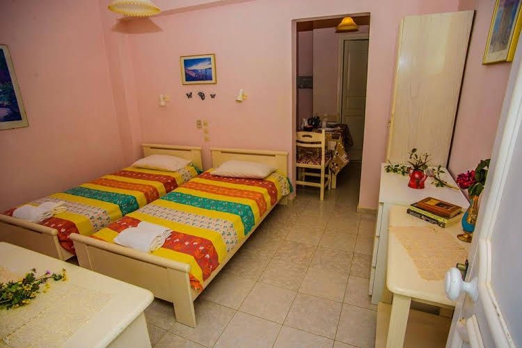 Aloni Studios & Apartments0