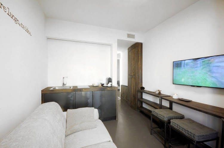 Emilia Suite Design0