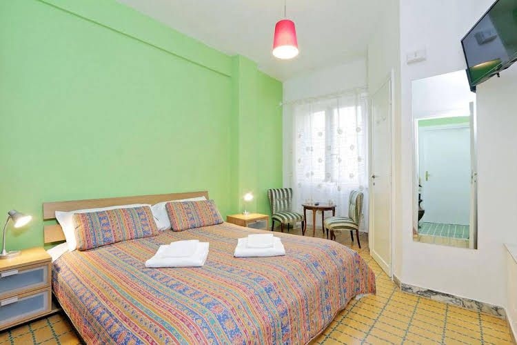 Guest House Guste0