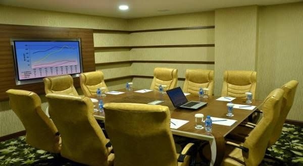 Adranos Hotel0