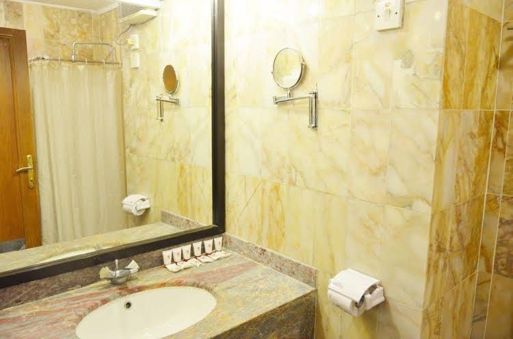 Borg Al Alam Hotel0