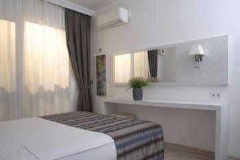 Sun Suit Hotel0