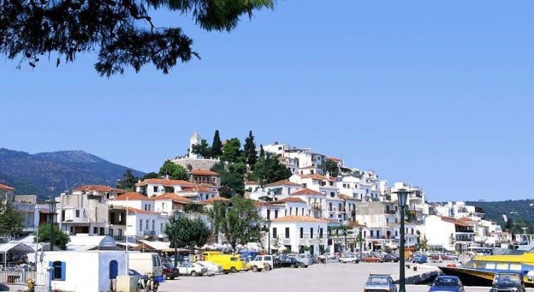 Atlas Hotel Skiathos0