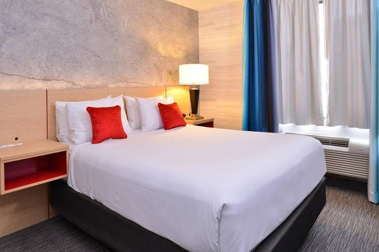 Red Lion Inn and Suites Brooklyn0