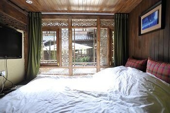 Blossom Hill Inn Lijiang Neverland1