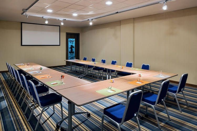 Aloft Dhahran0