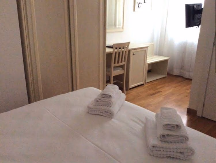 AM s Residenza Marconi0
