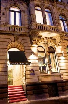 The Ascot Hotel0