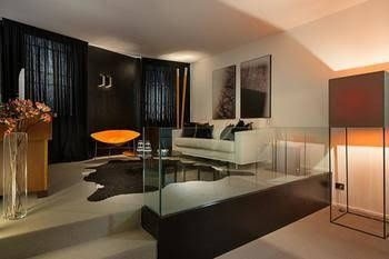 The Charming House i Qs0
