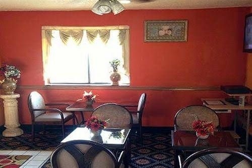 Rodeway Inn0