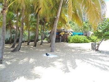 Sky Lounge Beach Studio0