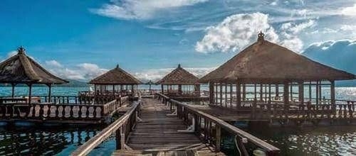Batur Lakeside Huts0