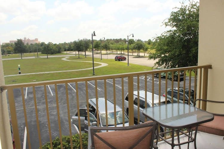 ACO Universal Boulevard0