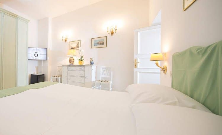 Marlin Guest House0