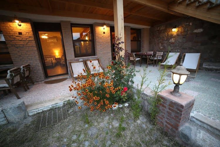 Attalos Suites0