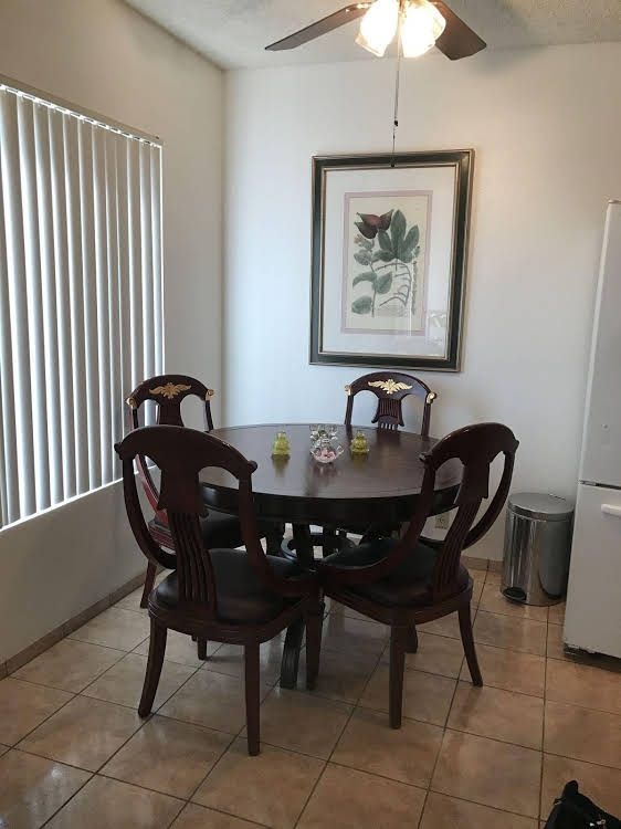 Glendale Apartment0