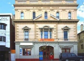 Nomads St Kilda Beach Hostel3