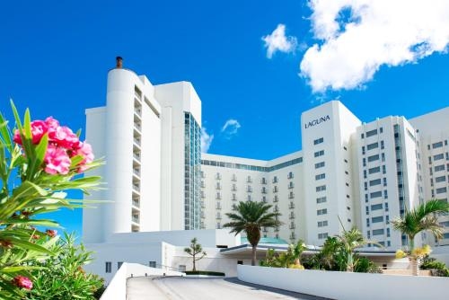 โรงแรมลากูนา การ์เด้น (Laguna Garden Hotel)0