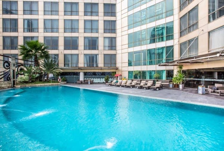 Wyndham Surabaya0