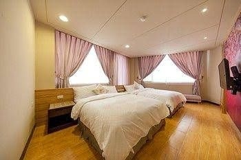 Lindsay Bed and Breakfast0