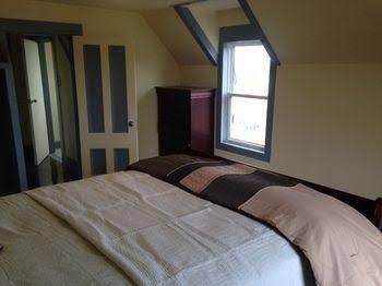 Conway House0
