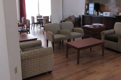Econo Lodge1