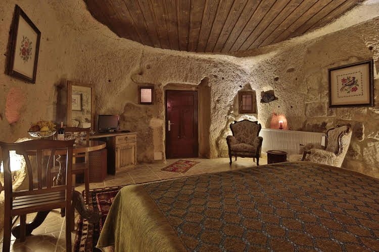 Turkish Cave House0