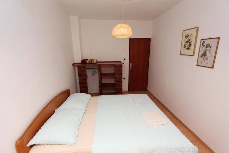 Apartment Lora0
