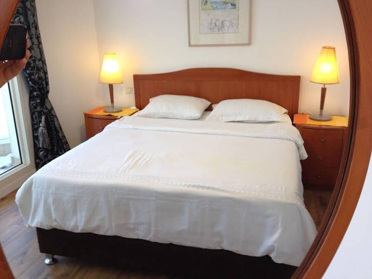 Isralux Apartmets0