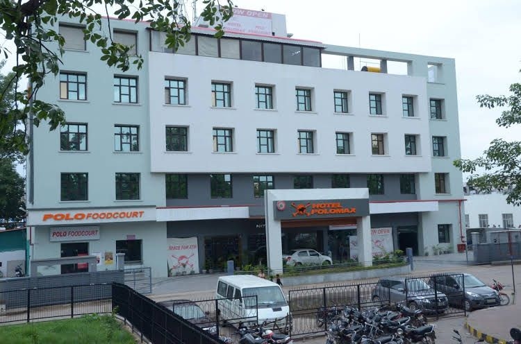 Polo Max Allahabad0