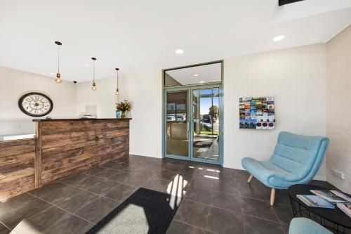 Moonlight Bay Apartments4