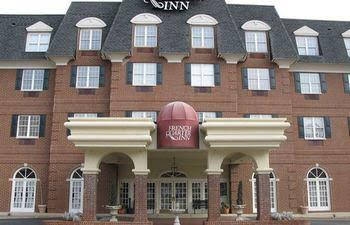 French Quarter Inn0