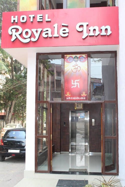 Royale Inn0