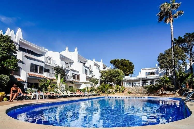 Nelva Resort0