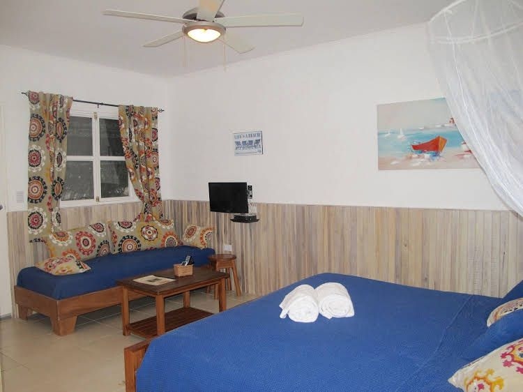 Casa Mapache B and B0