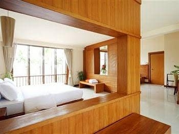 Nantra Coco Beach Resort0