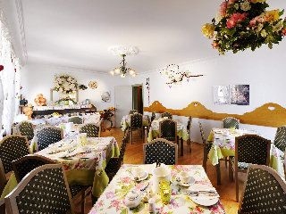 Monaco Hotel0