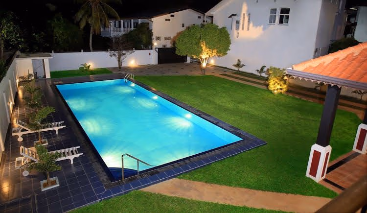 Christima Residence0