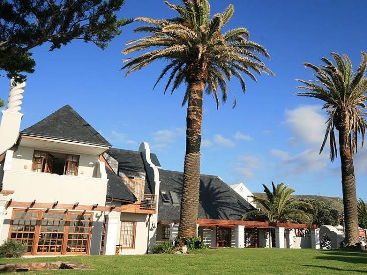 Harbour House2