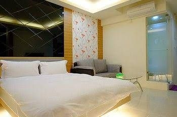 Nora Hostel0