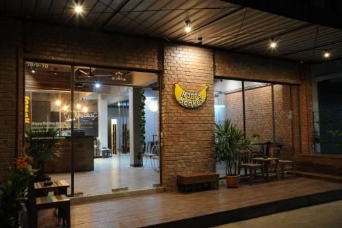 Happy Monkey Hostel Bangkok0