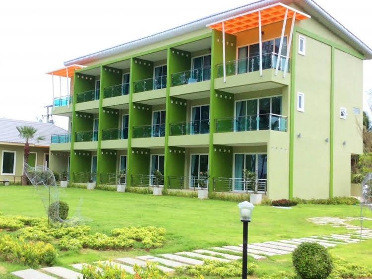 กรีนซีวิว รีสอร์ต (Greenseaview Resort)0