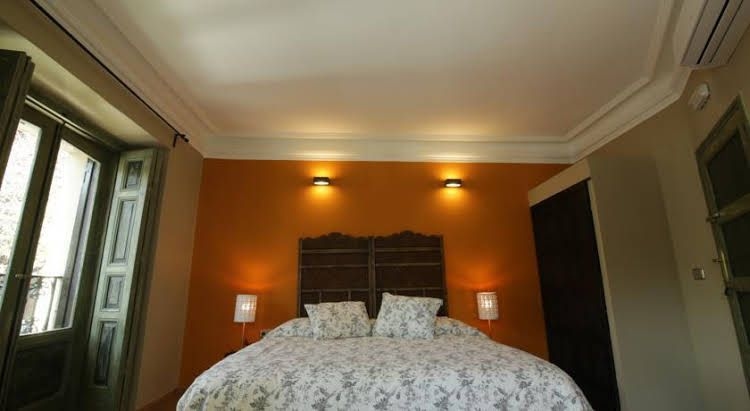 Abracadabra Suites0