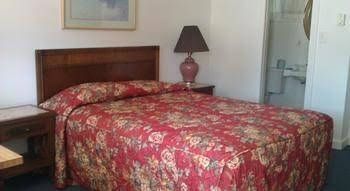 Tallwood Motel Wells0