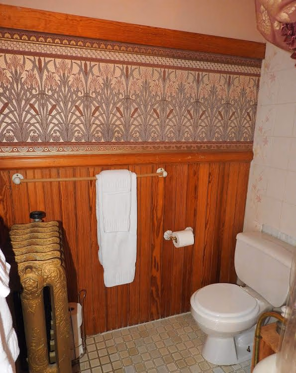 Champaign Garden Inn0